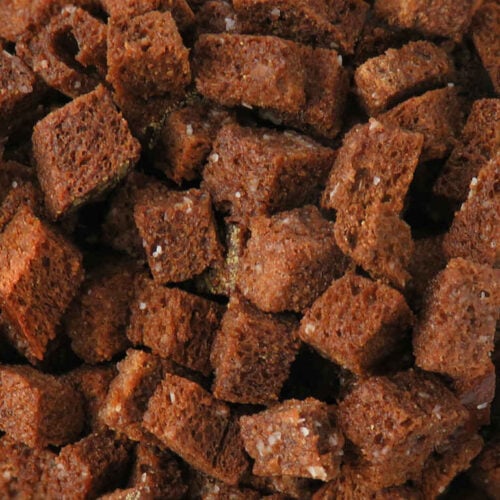 Ruby Tuesday Croutons (Copycat Recipe)
