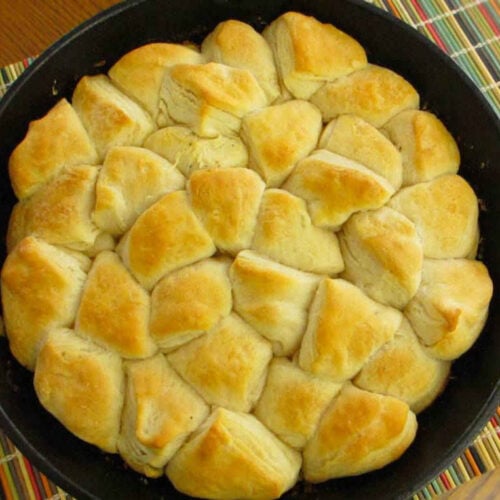 Garlic Parmesan Skillet Bread