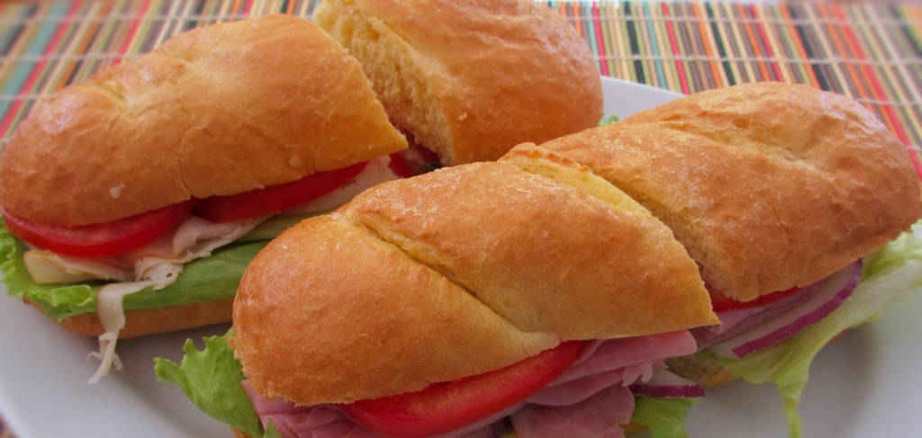 https://www.lifesatomato.com/wp-content/uploads/2022/07/Hoagie-Dressing.jpg