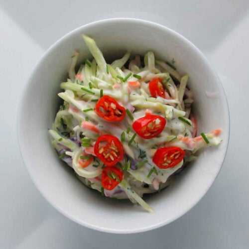 Creamy Dill Broccoli Slaw