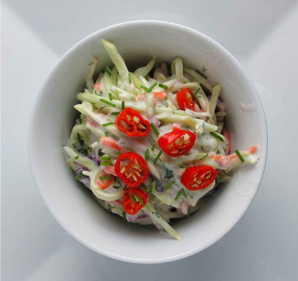 Creamy Dill Broccoli Slaw