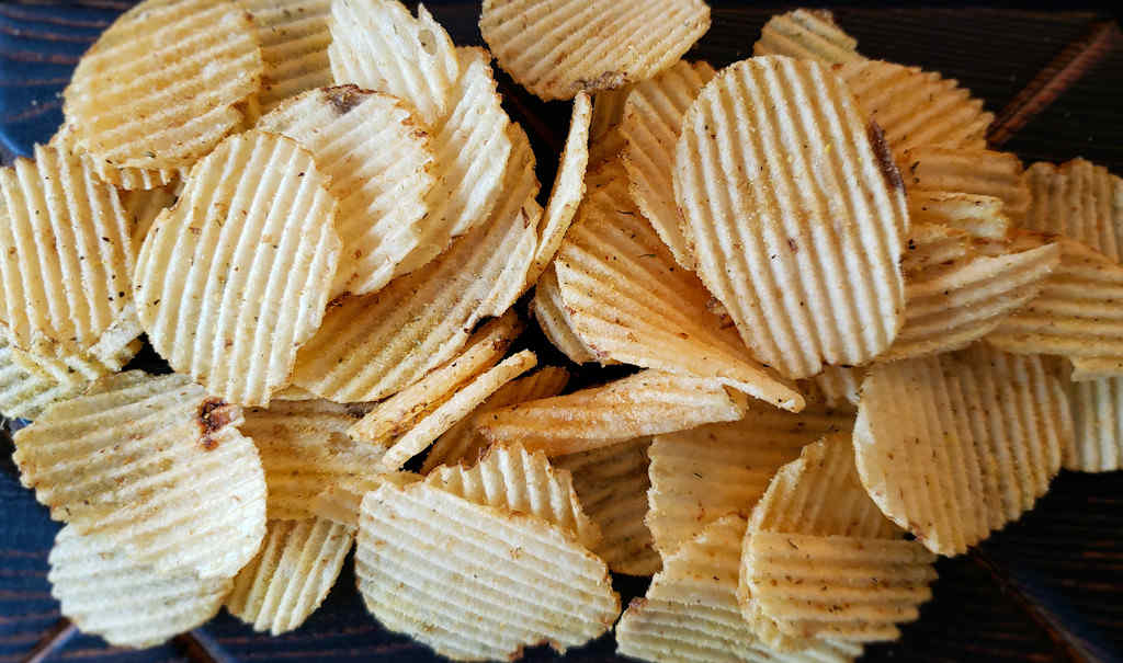 Quick Fix Garlic Parmesan Potato Chips