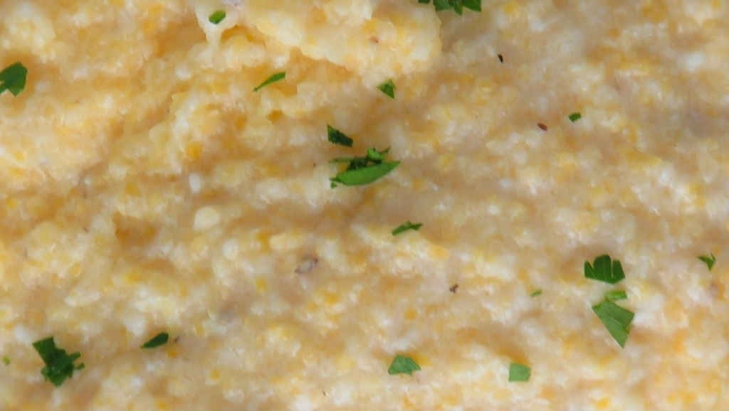 Slow Cooker Buttermilk Grits