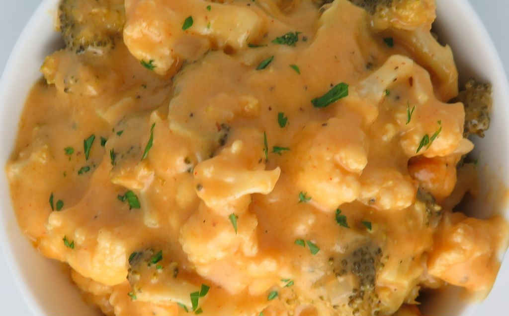 Slow Cooker Cauliflower and Cheese