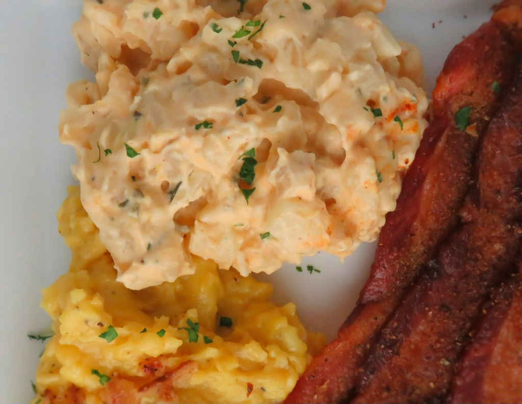 Slow Cooker Creamy Hash Brown Potatoes