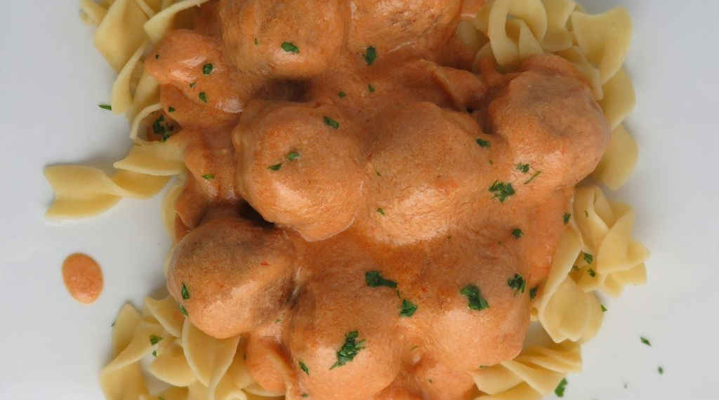 Slow Cooker Meatball Stroganoff