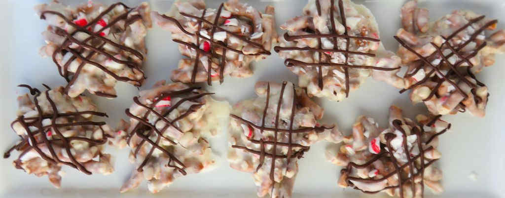 Slow Cooker White Chocolate Peppermint Pretzel Candy