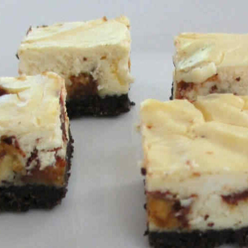 Snicker's Cheesecake Bars